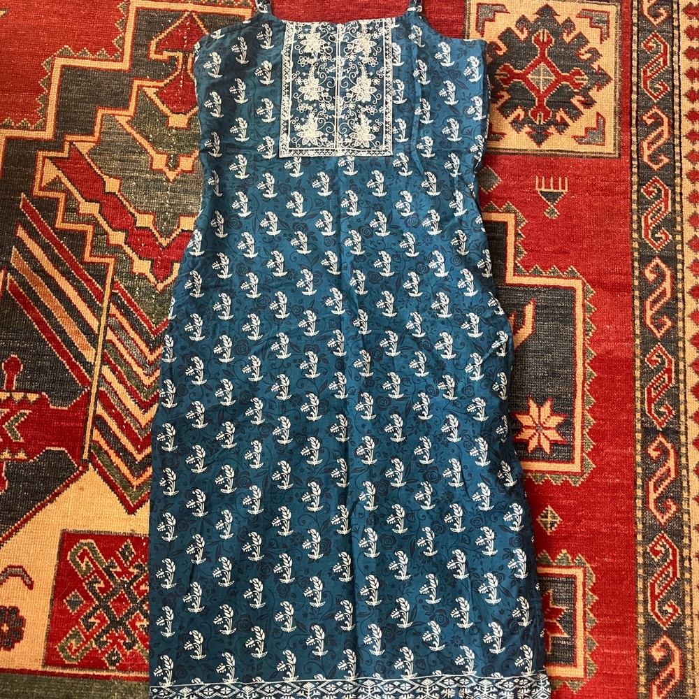 Sleeveless Indian Kurta